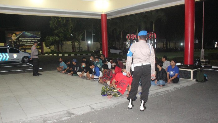 puluhan pesilat di Blitar diamankan