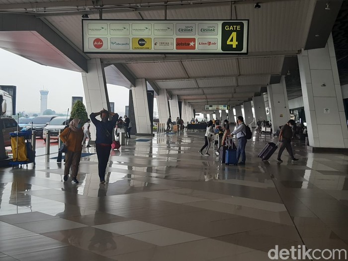 Ramainya Terminal 3 Bandara Soetta Jelang Larangan Mudik
