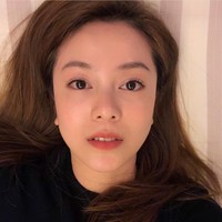 Salah satu serial yang melambungkan namanya berjudul Black & White yang tayang pada 2009. Aktingnya dipuji cemerlang oleh audiens. Foto: Instagram/@f.reenyu