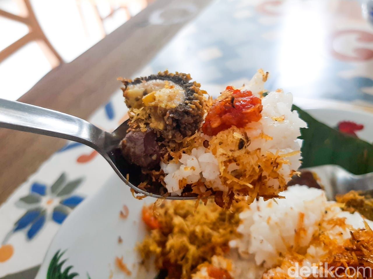 Sumber Asli Cipete, Cicip Nasi Krawu dan Bakmi Godog