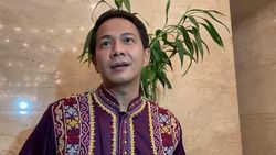 Delon Thamrin Ketagihan Nyanyi Dangdut