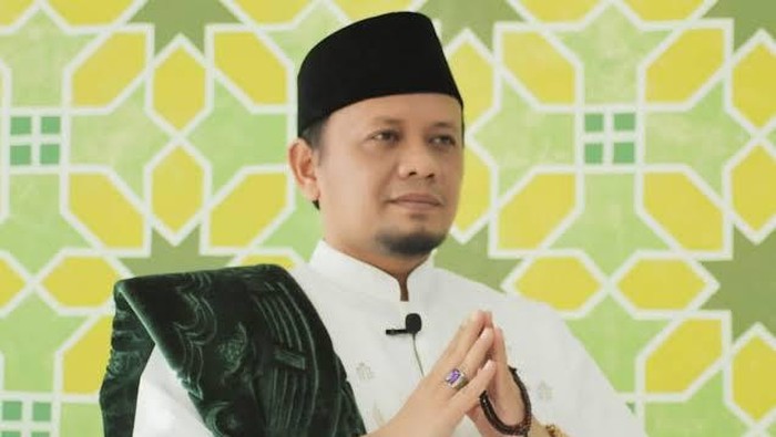 Dr. M. Hasan Chabibie