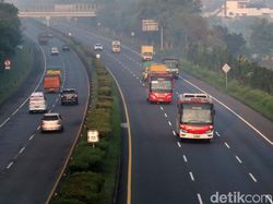 Hari Pertama Larangan Mudik, Exit Tol Cileunyi Ramai Lancar