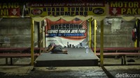 Adanya larangan mudik mulai 6 hingga 17 Mei 2021 membuat pelayanan bus di terminal ini langsung mati suri.