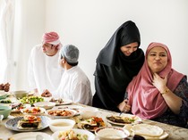 5 Hadits tentang Pentingnya Menjaga Silaturahmi