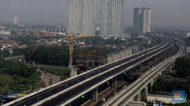 Jalan Tol MBZ sudah mulai ditutup sementara. (CNBC Indonesia/Muhammad Sabki)