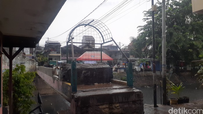 Jembatan Kota Paris di Johar Baru Jakpus dibangun menjadi taman. 6 Mei 2021. (Afzal Nur Iman/detikcom)