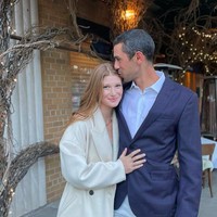 Jennifer Gates akan menikah dengan tunangannya, Nayel Nassar, akhir pekan ini. Laporan menyebutkan jika acara tersebut telah disiapkan dan akan digelar di daerah elite Westchester County, New York. Sumber mengatakan jika pernikahan putri sulung Bill Gates bakal dihadiri orang-orang penting. Foto: Instagram/@nayelnassar