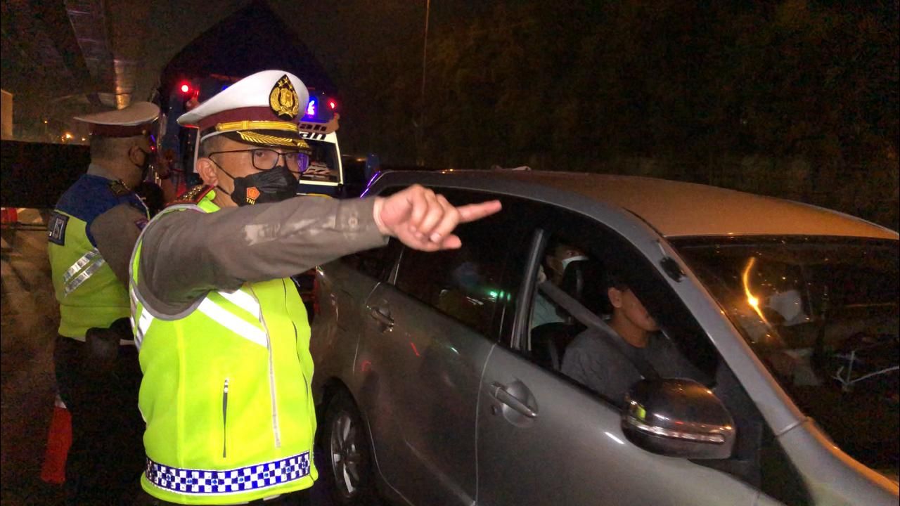 KOMBES POL SAMBODO PURNOMO YOGO - Dirlantas Polda Metro Jaya sekat pemudik.