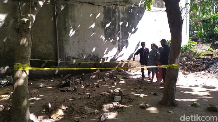 makam janin di mojokerto