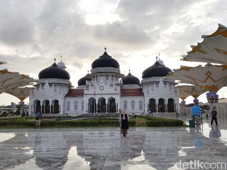 Masya Allah, Megahnya Masjid Raya Baiturrahman di Banda Aceh