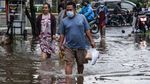 Melihat Lagi Jalanan Komplek Pamulang yang Tergenang