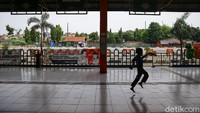Pascaditetapkannya larangan mudik oleh pemerintah pada 6-17 Mei 2021, Terminal Kampung Rambutan dan sejumlah terminal di Jabodetabek menghentikan operasional terminal bus AKAP dan hanya memperbolehkan angkutan dengan rute dalam kota. 