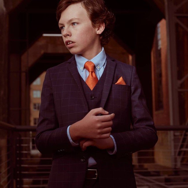 Mike Wimmer tentu merupakan siswa paling pintar di kelasnya. Mike lulus dari kampus dengan IPK 4.0 dan SMA dengan IPK 5,4. Dikatakan Mike juga bisa dengan mudah bergaul dengan teman-teman yang lebih tua di kelasnya. Foto: Instagram @mike_aighost