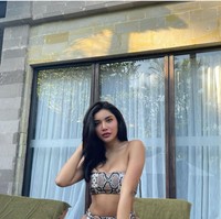 Millen bahkan tidak segan memamerkan dirinya dengan bikini.  Millen kerap mendapatkan kritikan pedas dari netizen mengingat saat ini adalah bulan ramadan.  Foto: dok. Instagram/@millencyrus