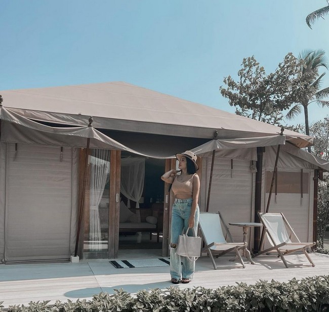 Tak sedikit netizen yang menyarankan agar menunda posting foto yang terlalu seksi. Hormatin dong bulan Ramadhan..even setelah nya its okelah, hati2 nanti kebentur lagi kaya masalah kemarin..ga ada kapoknya, cibir netizen Foto: dok. Instagram/@millencyrus