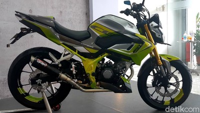 Wujud CB150R dengan Warna Mentereng