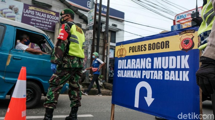 Pemerintah melarang mudik 2021 mulai hari ini. Titik penyekatan disiapkan untuk menjaring pemudik. Seperti apa suasananya?