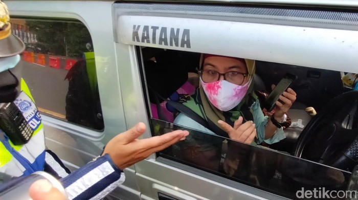 penyekatan di surabaya