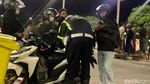 Penyekatan Dimulai, Pemudik di Suramadu Diputarbalik