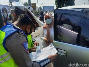 Penyekatan di Pos Ketapang Blora, Seorang Pemudik Positif Tes Antigen