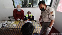 Swab Test dilakukan bagi pengendara yang datang dari luar Solo.