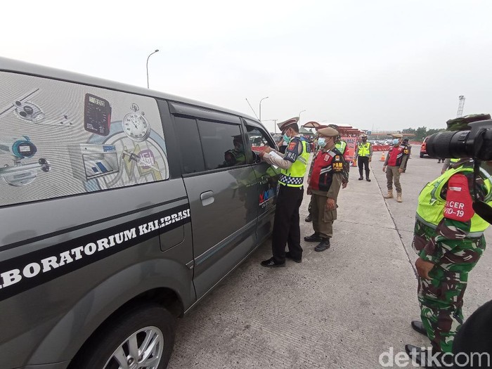 Polisi di Cirebon sudah putar balik ratusan kendaraan