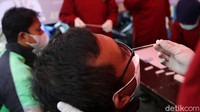Tes swab antigen dilakukan untuk mendeteksi virus Corona.