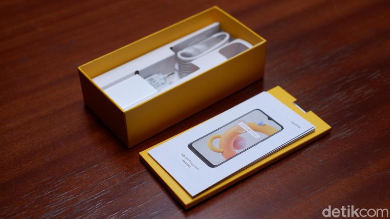 Realme C20