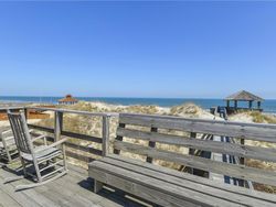 Potret Sarang Cinta Rahasia Bill Gates dan Mantannya