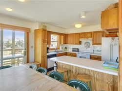 Potret Sarang Cinta Rahasia Bill Gates dan Mantannya