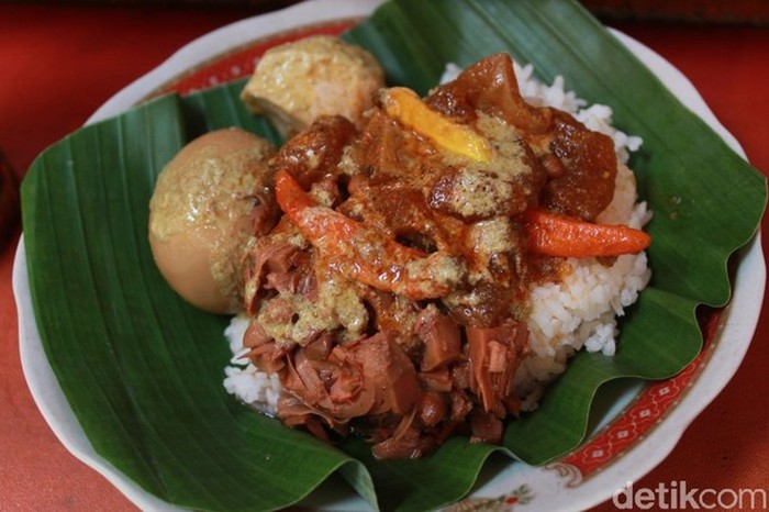 Sedep Mlekoh! 5 Nasi Gudeg Khas Jogja dengan Lauk Lengkap Sedep Mlekoh! 5 Nasi Gudeg Khas Jogja dengan Lauk Lengkap