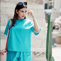 Tidak heran jika unggahan Syahnaz langsung jadi sorotan. Ibu dua anak kembar ini memang cukup berpengaruh di media sosial terutama Instagram dan Tiktok. Foto: Instagram/@syahnazs, @nissyaa