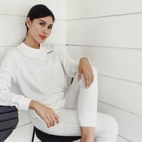 Instagram dijadikan Syahnaz sebagai platform untuk endorsement dan berbagi tentang aktivitas kesehariannya. Foto: Instagram/@syahnazs, @nissyaa