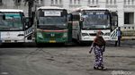 Hari Pertama Larangan Mudik Terminal Tanjung Priok Sepi