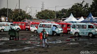 Hanya ada beberapa bus dengan trayek tujuan Jabodetabek (Jakarta, Bogor, Depok, Tangerang, dan Bekasi) yang masih diperbolehkan beroperasi hingga saat ini.  