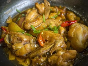 Resep Semur Ayam dan Tahu yang Selalu Jadi Kesukaan Keluarga