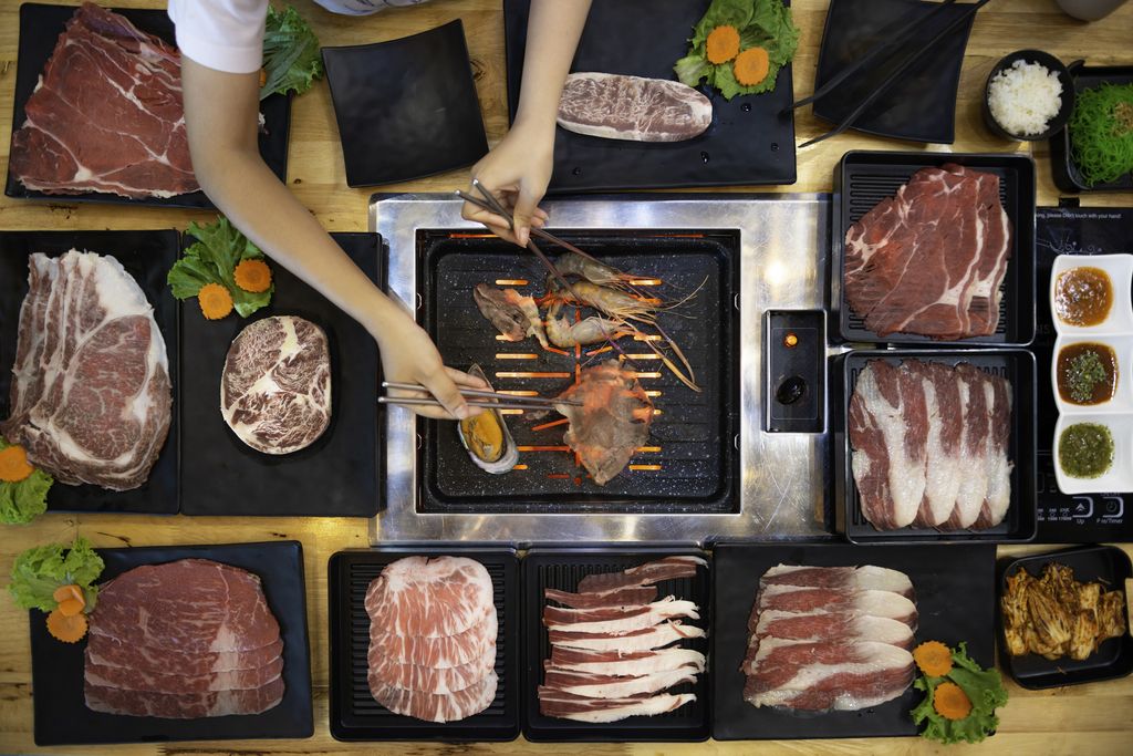 5 Tips Makan di Restoran 'AYCE' Agar Tidak Buang-buang Makanan