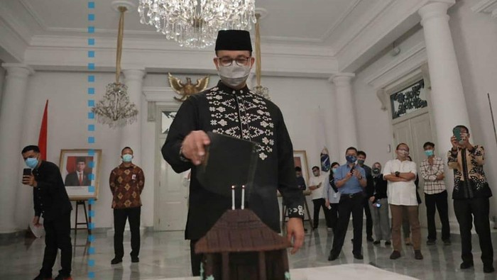 Anies Baswedan ulang tahun ke-52 (Instagram Anies Baswedan)