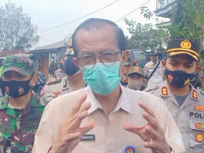 Bupati Magetan Suprawoto