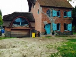 Rancangan Gedung Keren Tapi Bikin Mata Pusing