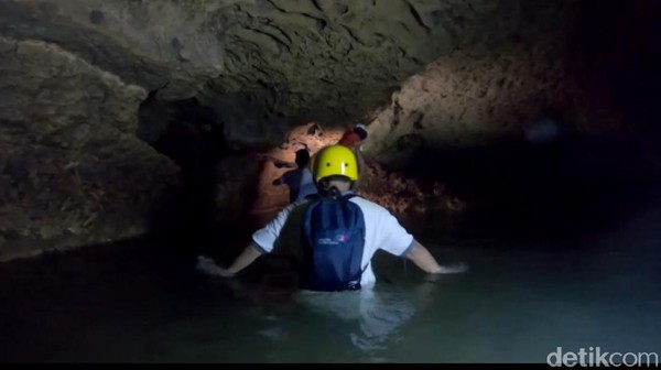 Gua Umbul Tuk cocok dikunjungi buat traveler yang suka petualangan. Dijamin kamu pasti akan tertantang untuk mengeksplorasi gua ini. (Erliana Riady/detikTravel)