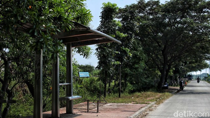 Jalur Tikus BKT Rorotan Sepi Pemudik Sampai saat ini jalan alternatif di kawasan BKT Rorotan, Jakarta, masih sepi pemudik. Jalan ini merupakan penghubung ke kawasan Bekasi, Jawa Barat.