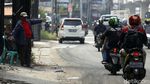 Jelang Lebaran, Jasa Penukaran Uang Marak di Kalimalang