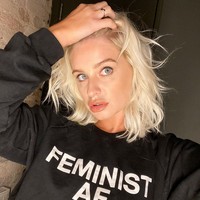 Hal tersebut diungkapkan di 2019. Wanita 28 tahun itu kesal karena jadi korban catfishing, yang merupakan tindakan menciptakan identitas palsu untuk kepentingan seseorang yang terkait di dunia maya.  Foto: dok. Instagram/@_jessdavies