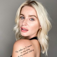 Di Instagramnya, Jess memberikan pesan positif bagi wanita sebagai sesama korban catfishing. Dia menyadari bahwa korban catfishing atau foto sensual yang tersebar di internet bisa membuat seseorang menjadi trauma sehingga membutuhkan banyak dukungan.  Foto: dok. Instagram/@_jessdavies