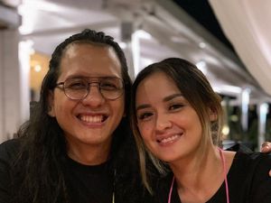 Prosesi Pemakaman Raditya Oloan, Joanna Terlihat Tegar