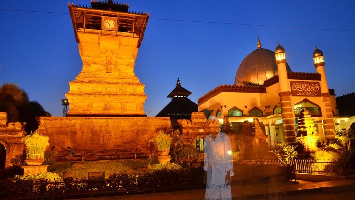 Masjid Menara Kudus Simbol Toleransi Umat Beragama