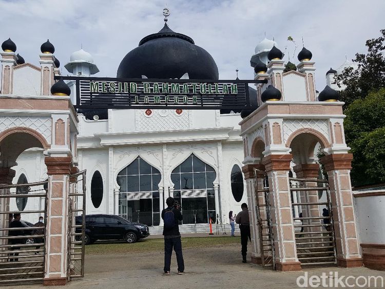 Foto: Masjid yang Berdiri Kokoh Walau Dihantam Tsunami Aceh