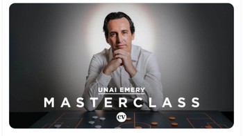 Sungguh sebuah penampilan Masterclass dari Emery. Foto: Twitter